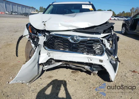 2022 Toyota Highlander Platinum z USA, uszkodzony, nr VIN 5TDFZRAH8NS112994